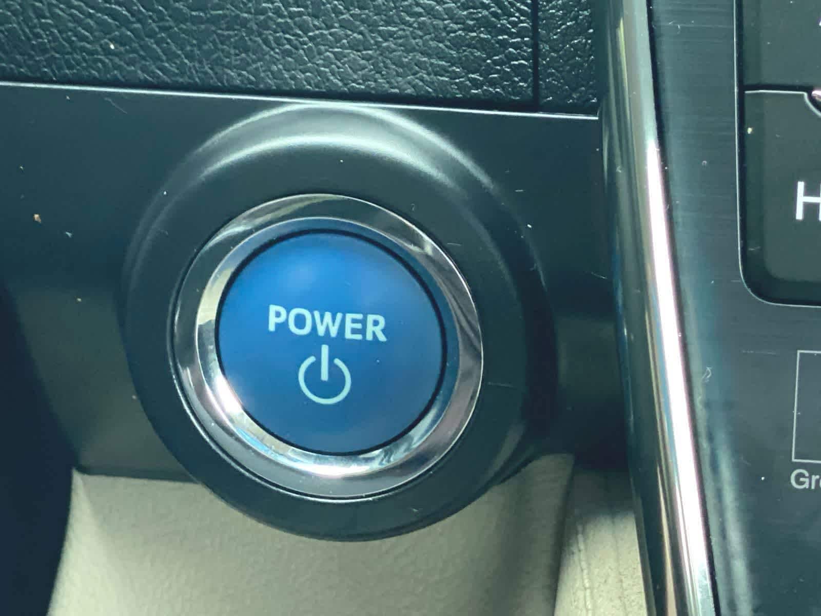 Thumbnail: 2014 Toyota Camry - 31