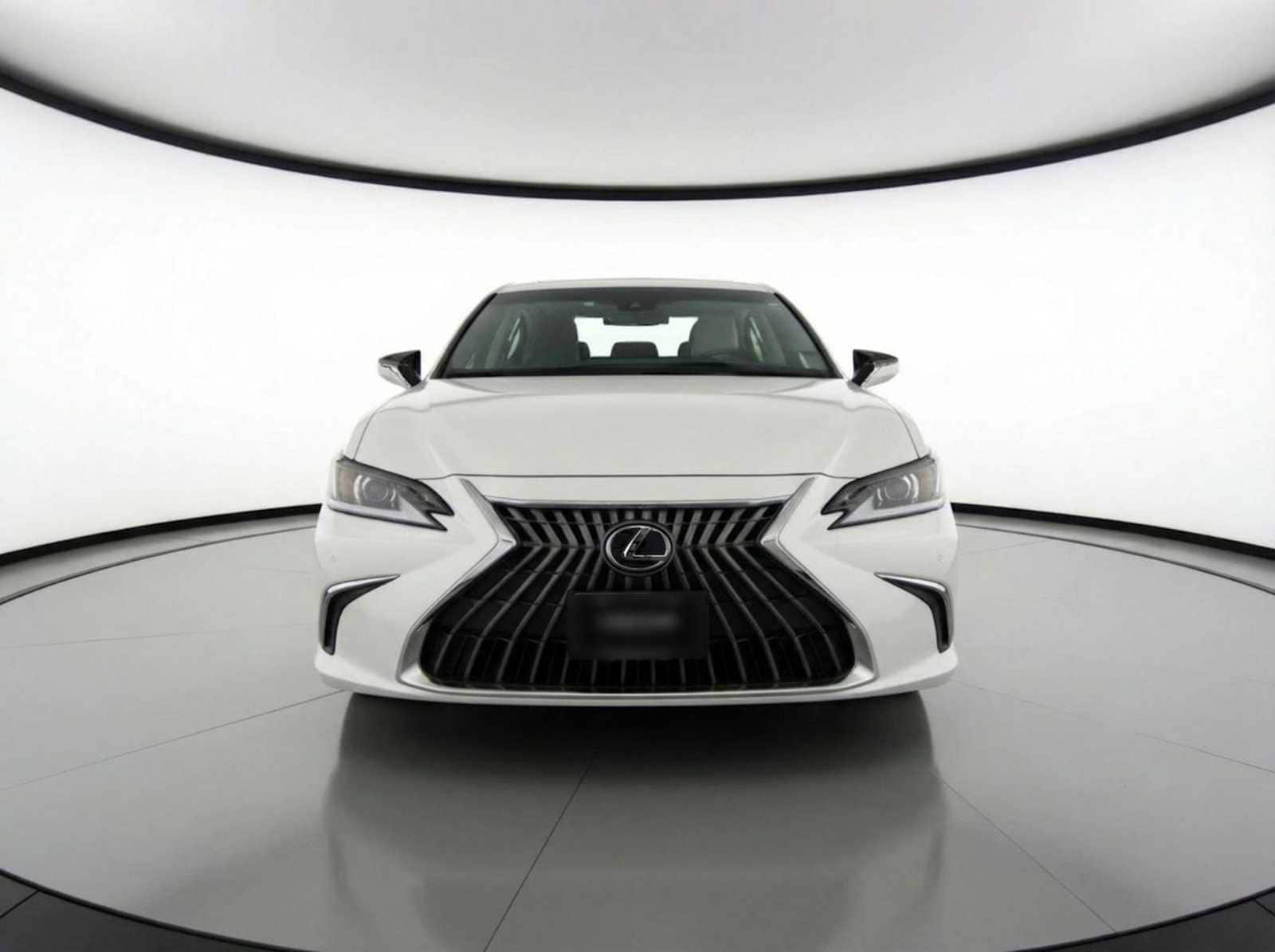Thumbnail: 2022 Lexus ES - 2