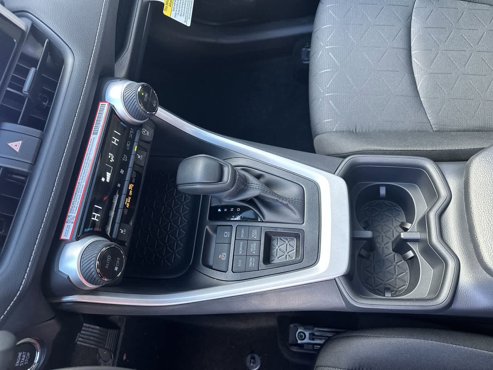 Thumbnail: 2025 Toyota RAV4 - 23