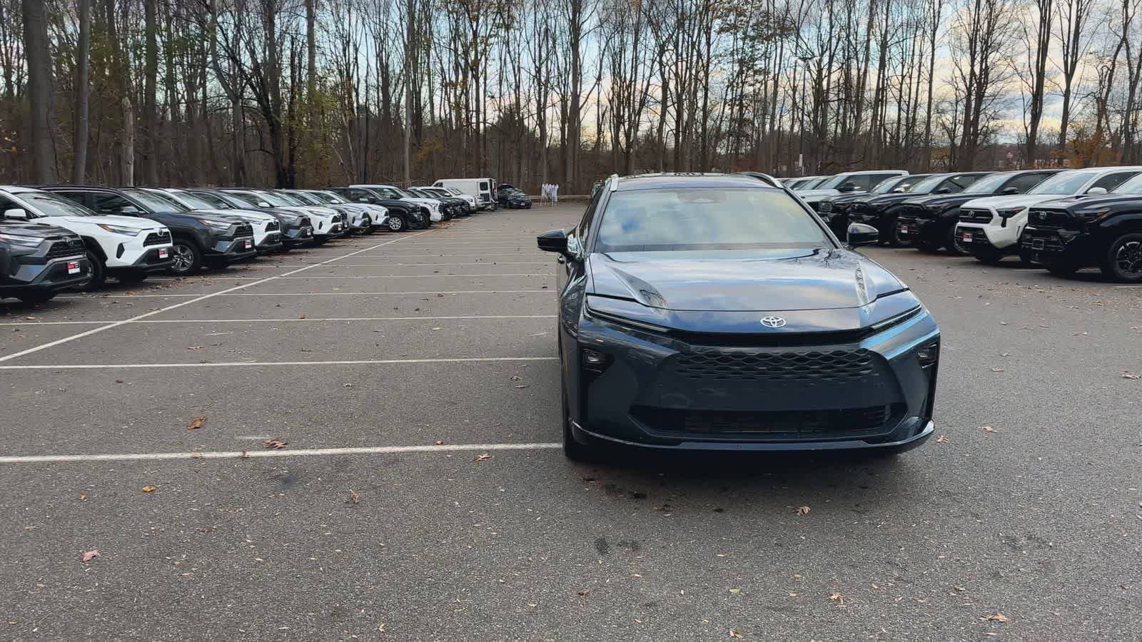 Thumbnail: 2025 Toyota Crown Signia - 3