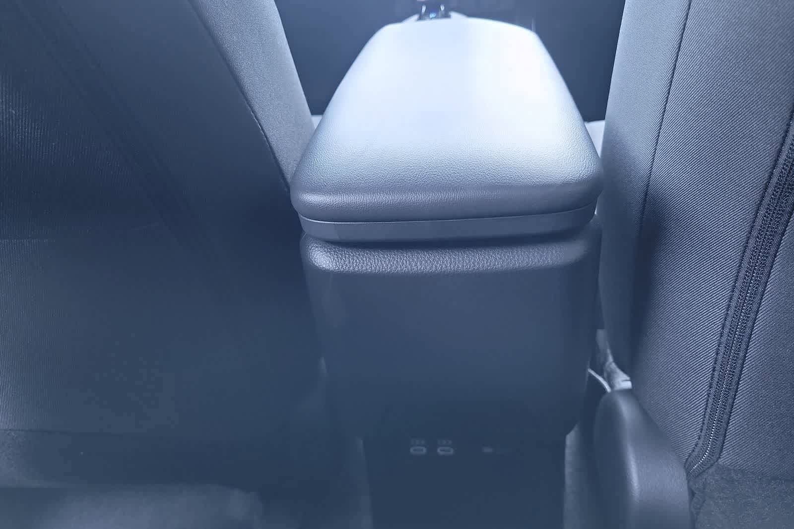 Thumbnail: 2025 Toyota Prius - 32