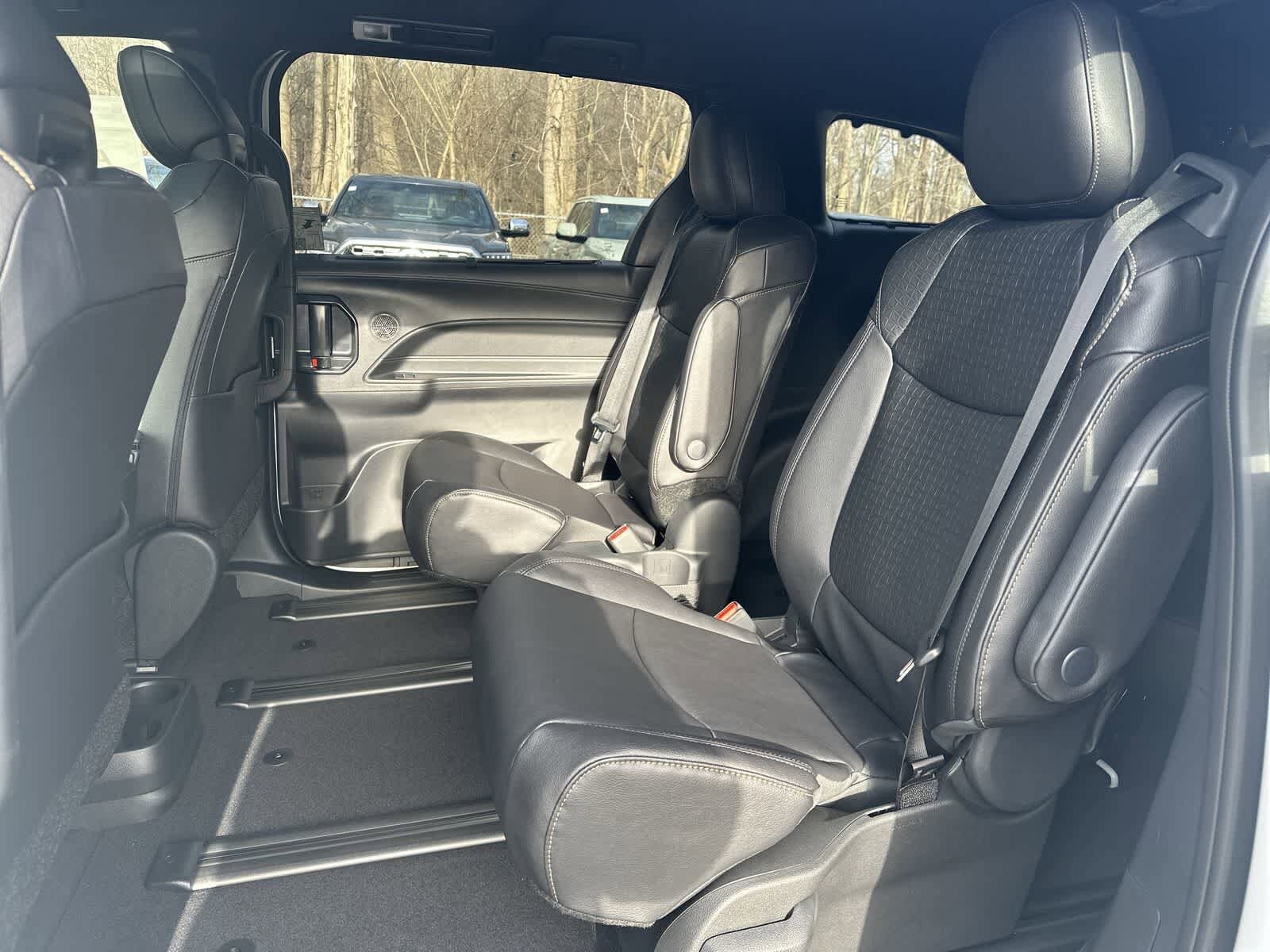 Thumbnail: 2026 Toyota Sienna - 36