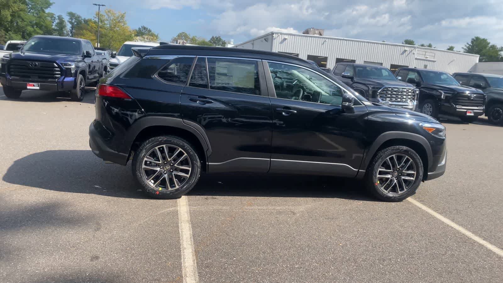 Thumbnail: 2026 Toyota Corolla Cross - 9