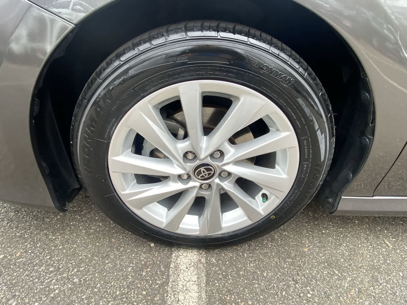 Thumbnail: 2023 Toyota Camry - 18