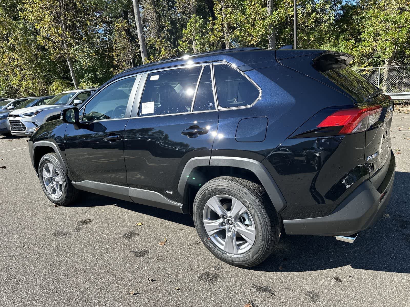 Thumbnail: 2025 Toyota RAV4 - 12