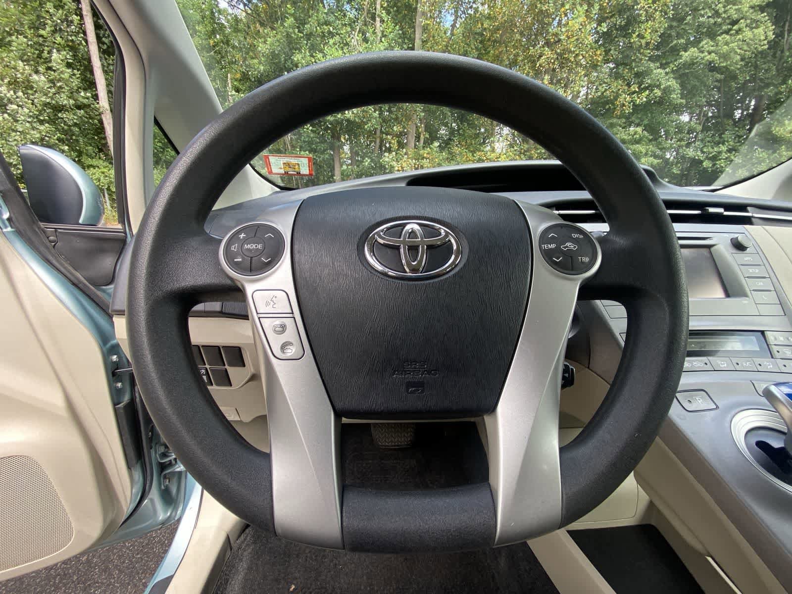 Thumbnail: 2014 Toyota Prius - 25