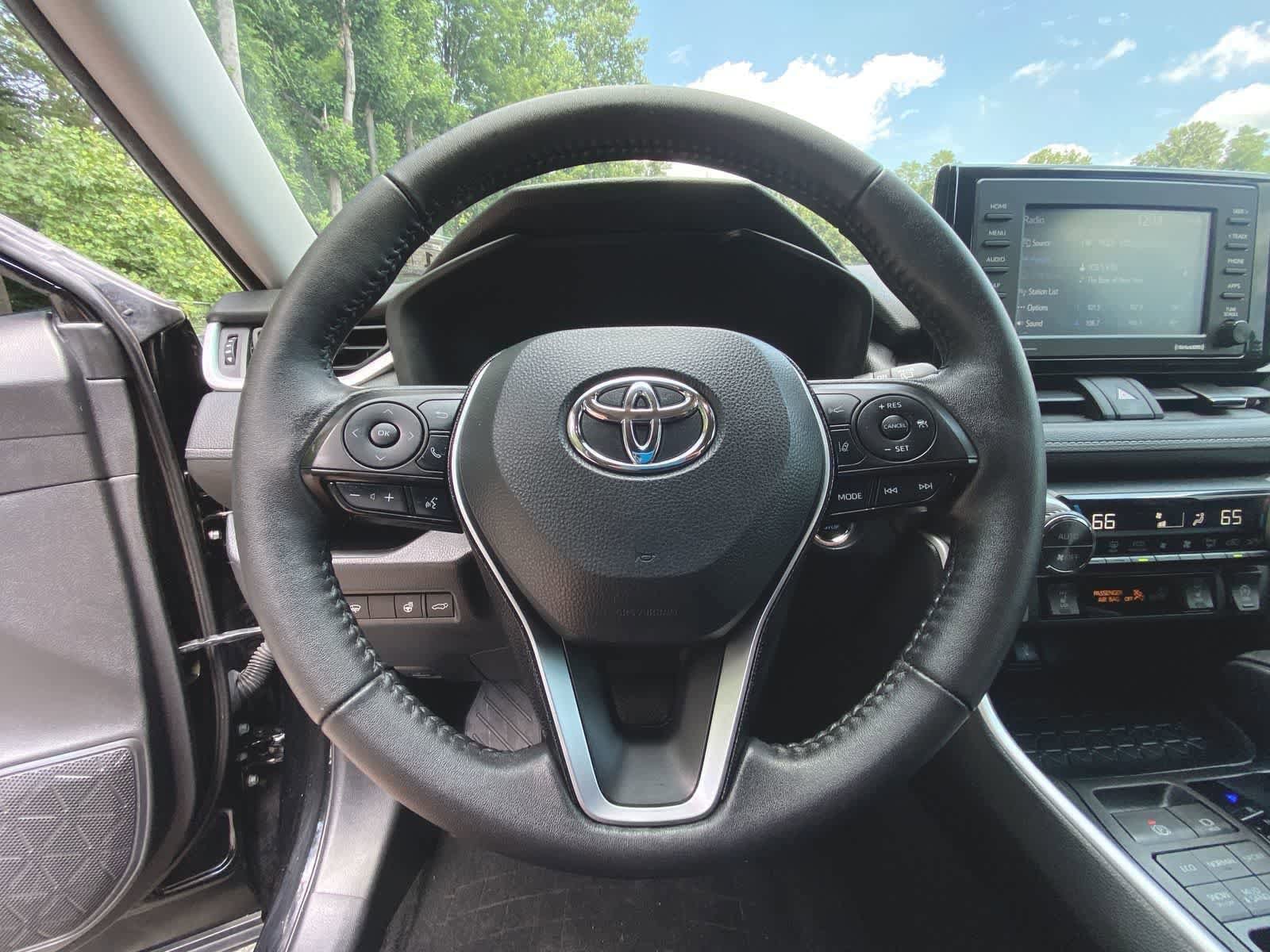 Thumbnail: 2022 Toyota RAV4 - 27
