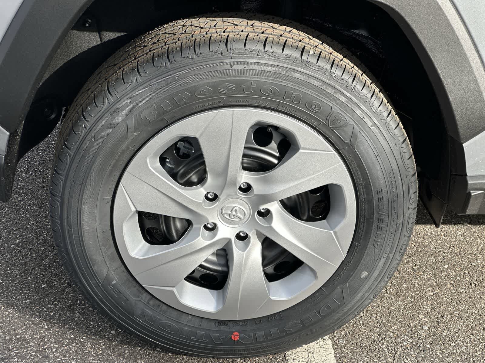 Thumbnail: 2025 Toyota RAV4 - 11