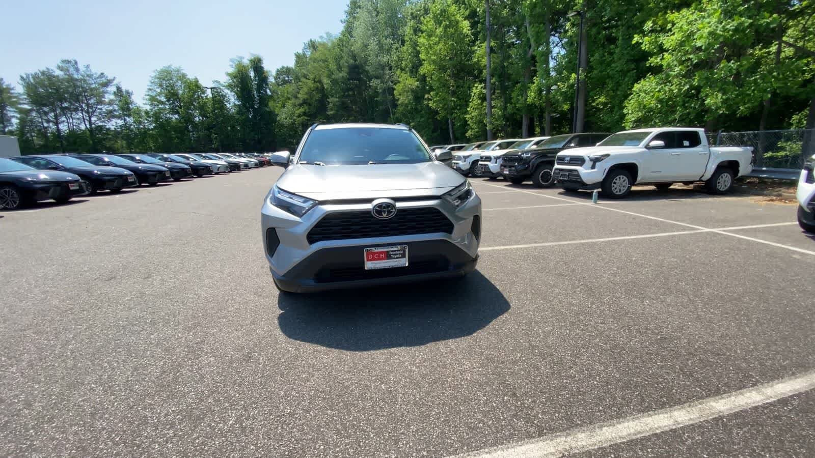Thumbnail: 2025 Toyota RAV4 - 6