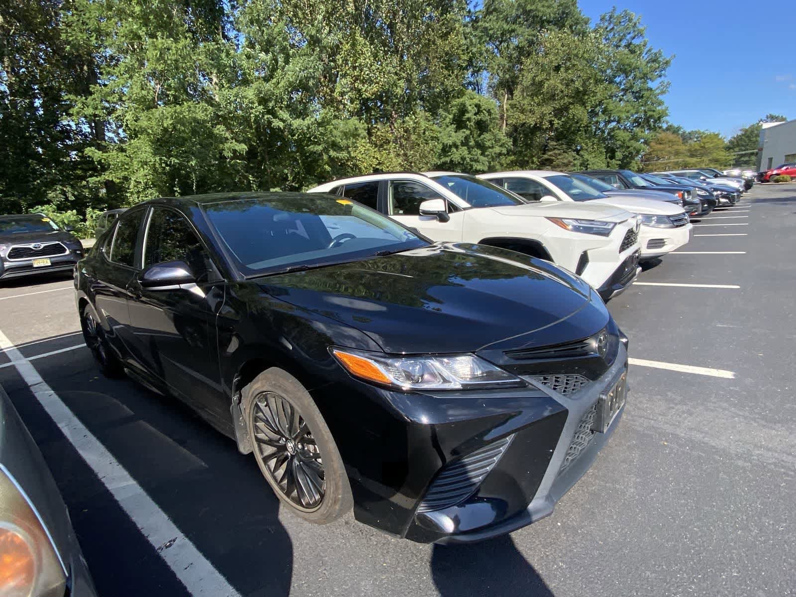 Thumbnail: 2019 Toyota Camry - 3