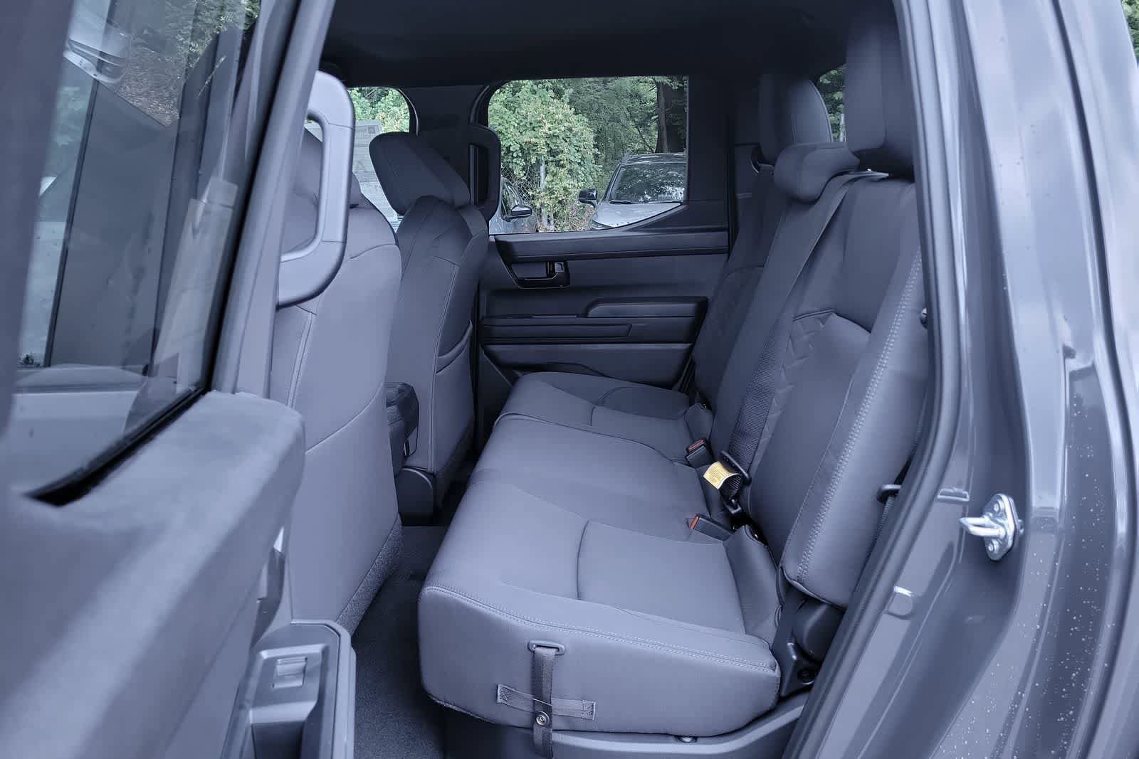 2025 Toyota Tacoma SR5 29