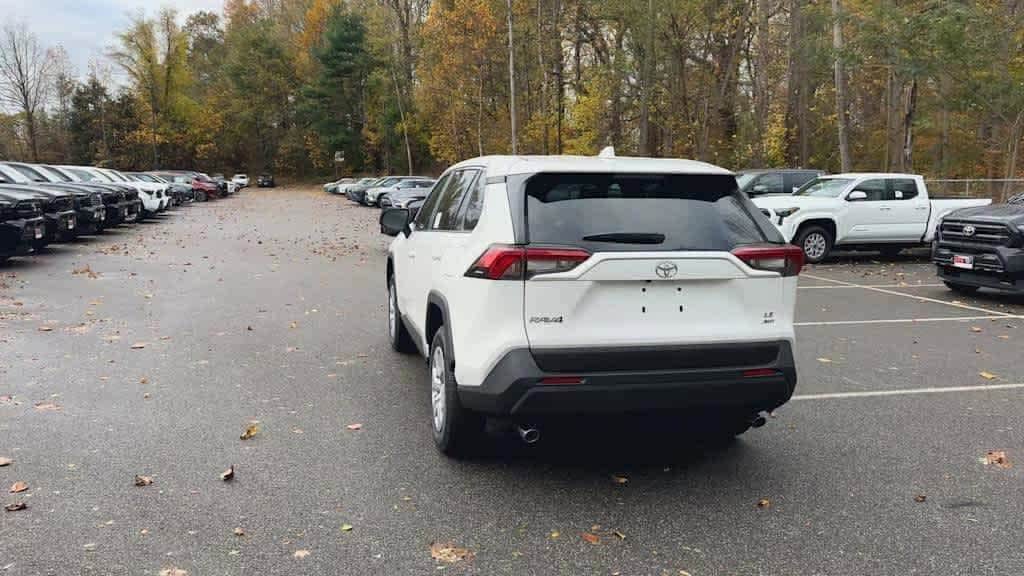 Thumbnail: 2025 Toyota RAV4 - 14