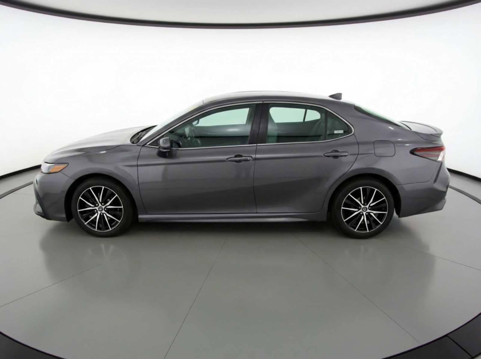 Thumbnail: 2023 Toyota Camry - 4