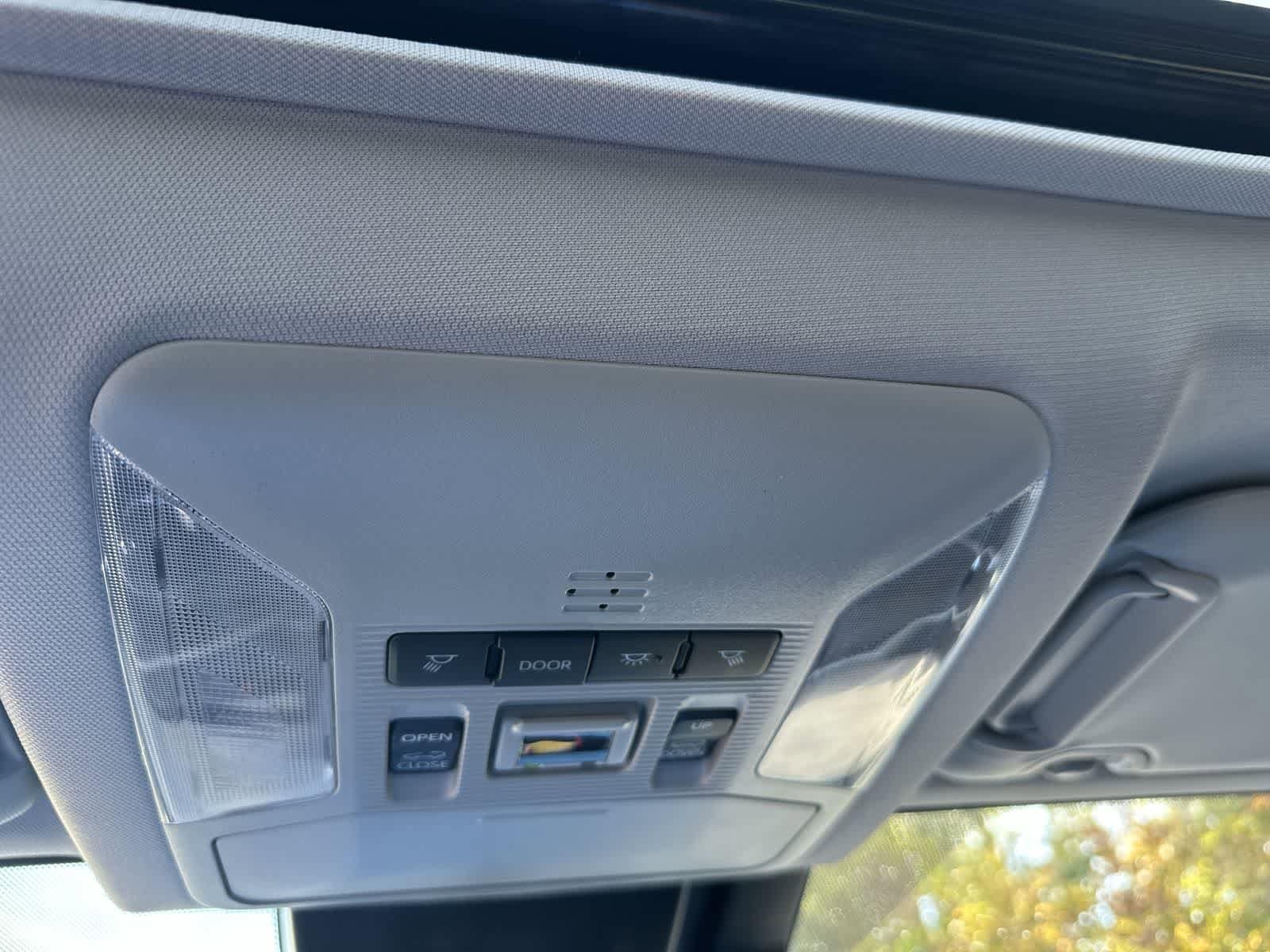 Thumbnail: 2025 Toyota RAV4 - 22