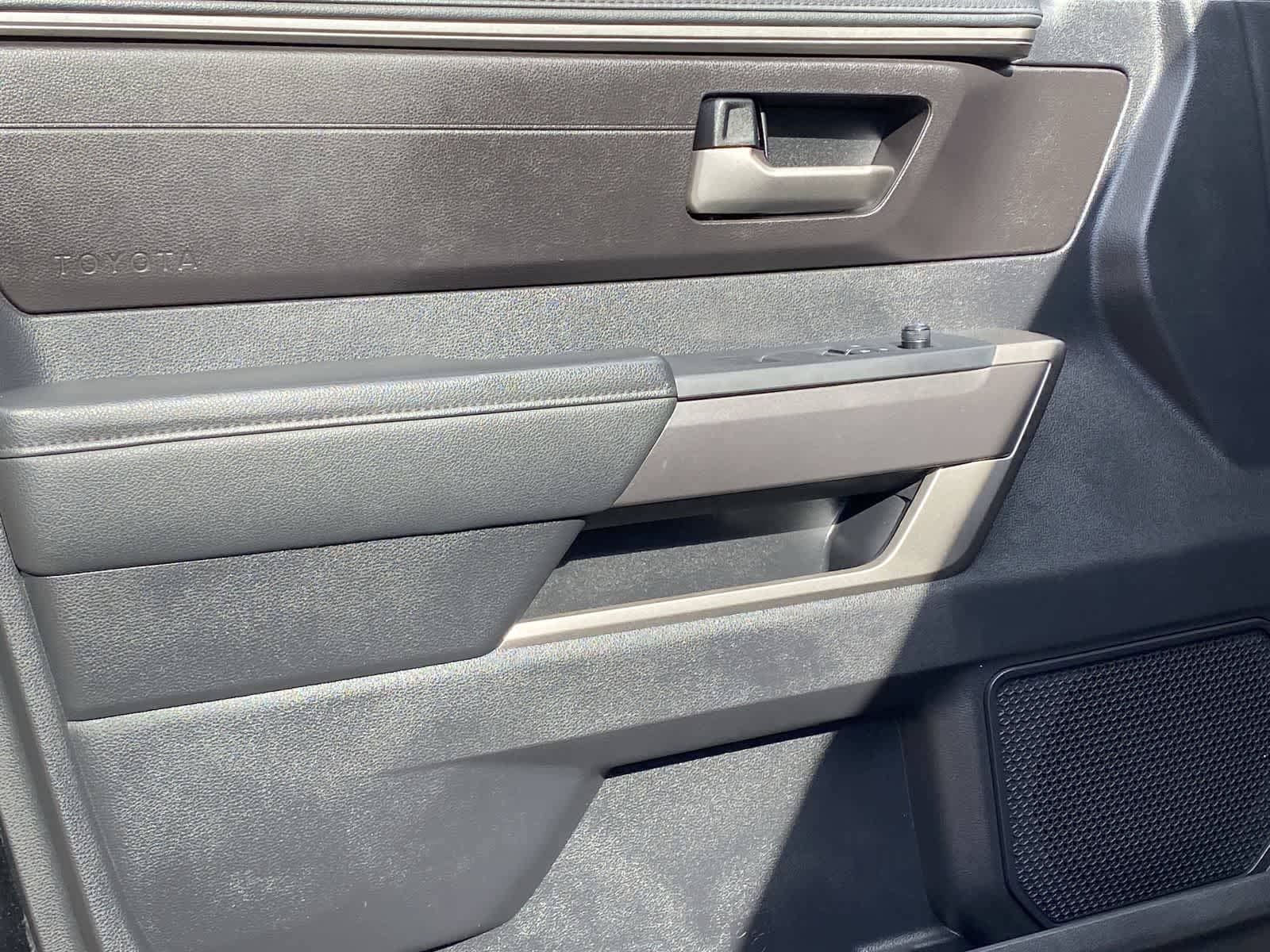 Thumbnail: 2022 Toyota Tundra - 22