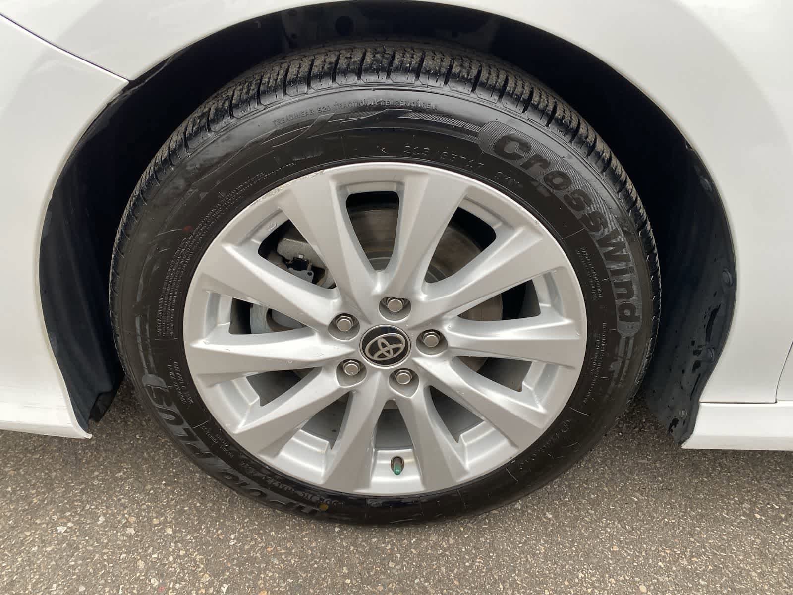 Thumbnail: 2020 Toyota Camry - 16