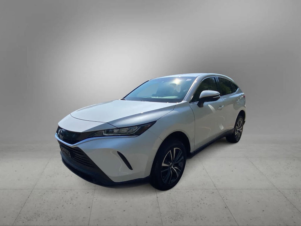 Used 2022 Toyota Venza LE SUV