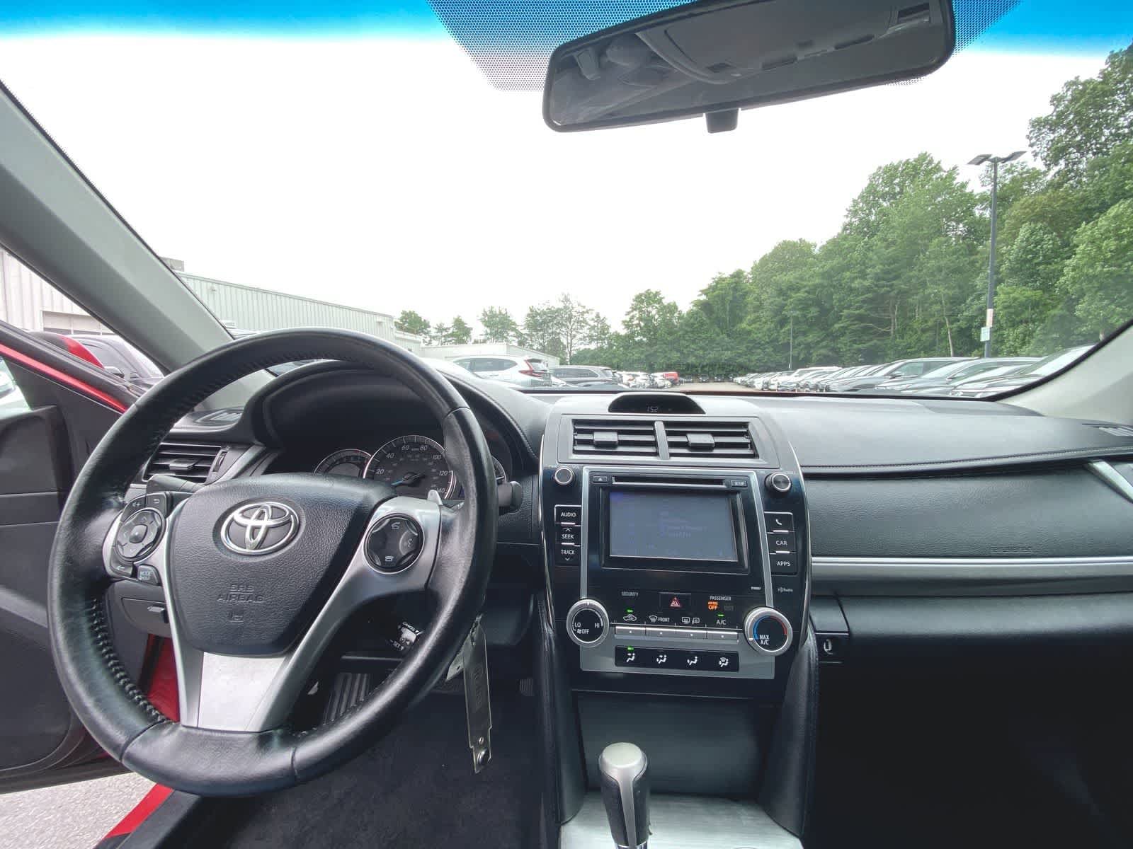 Thumbnail: 2012 Toyota Camry - 19
