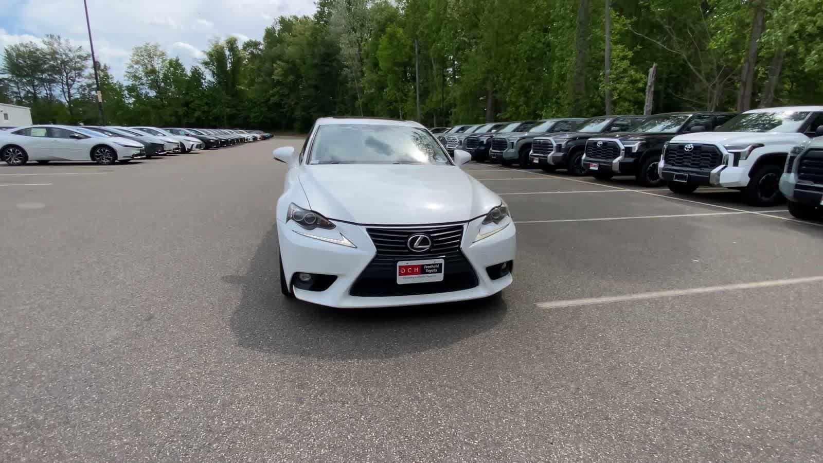 Thumbnail: 2015 Lexus IS - 3