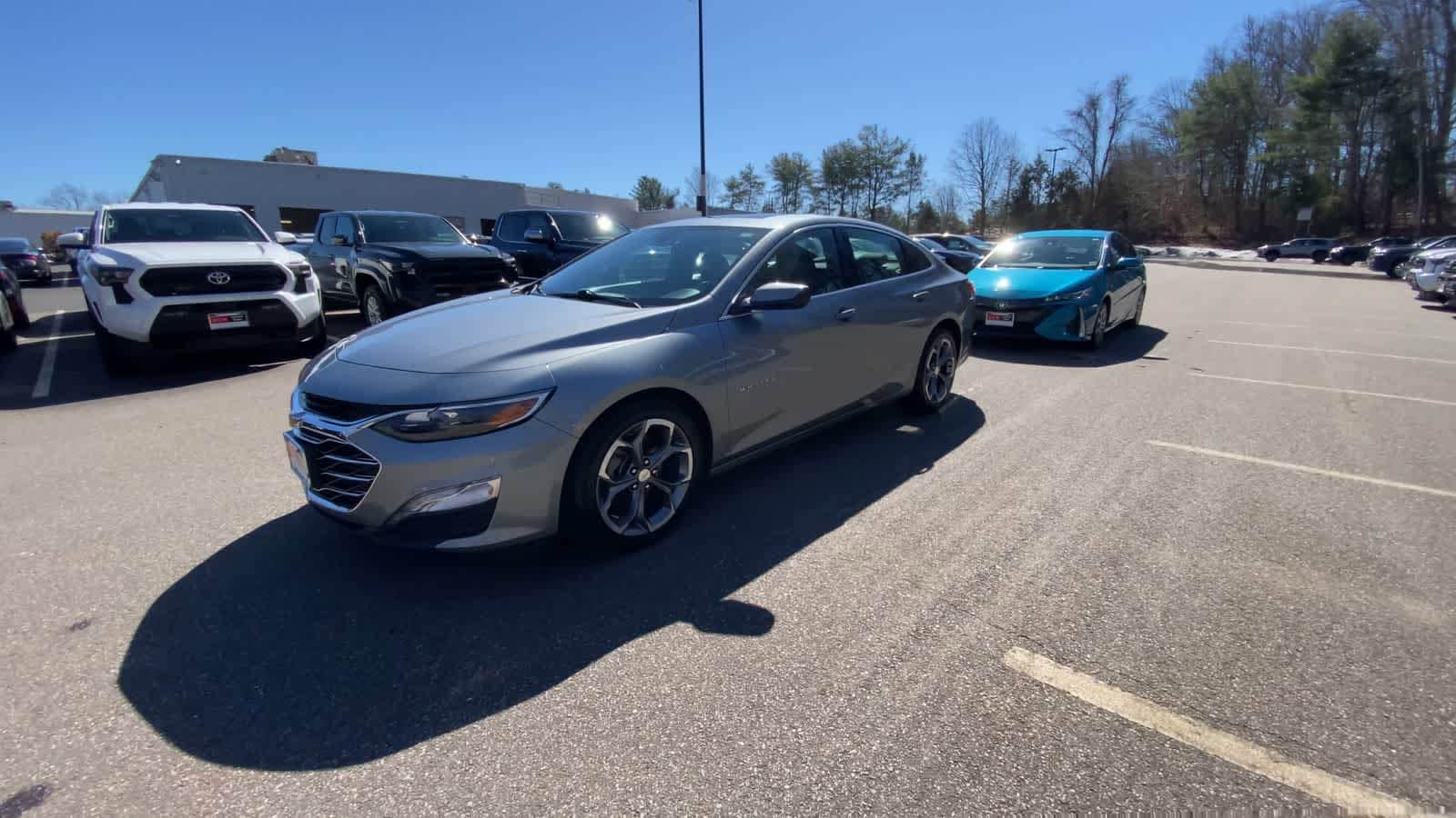 Thumbnail: 2024 Chevrolet Malibu - 4