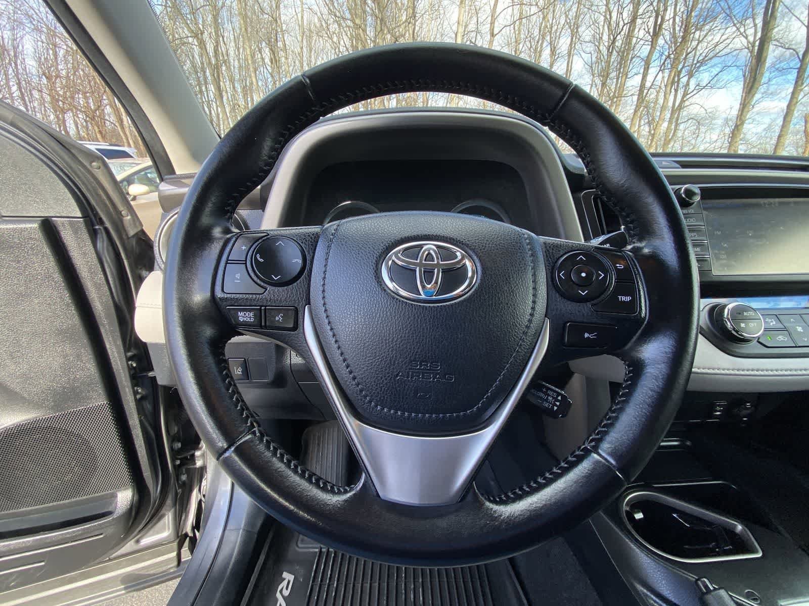 Thumbnail: 2016 Toyota RAV4 - 30