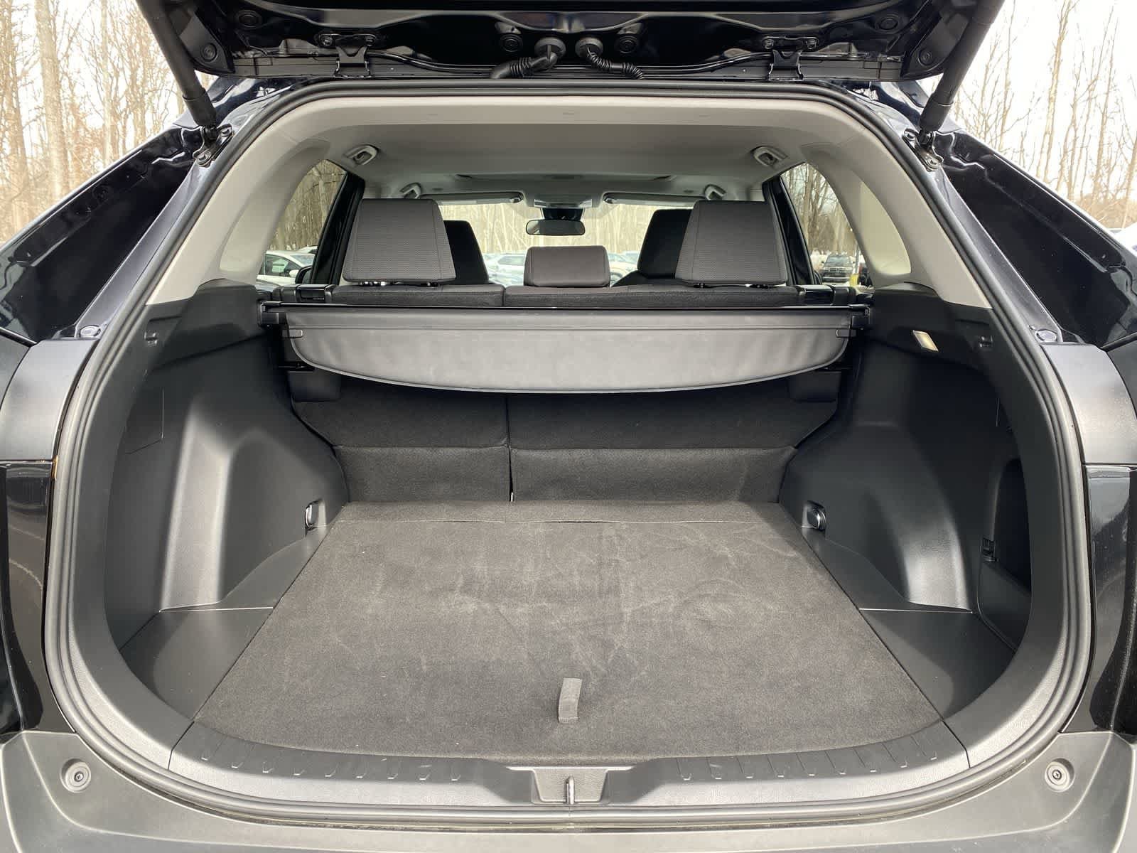 Thumbnail: 2025 Toyota RAV4 - 10