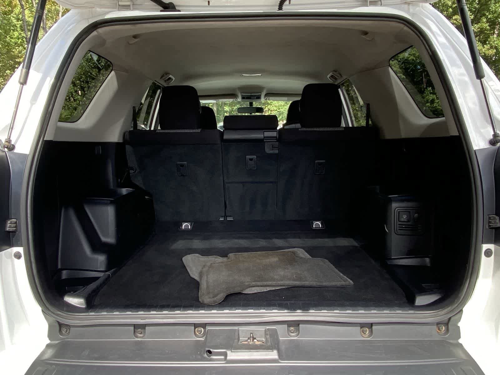 Thumbnail: 2014 Toyota 4Runner - 10