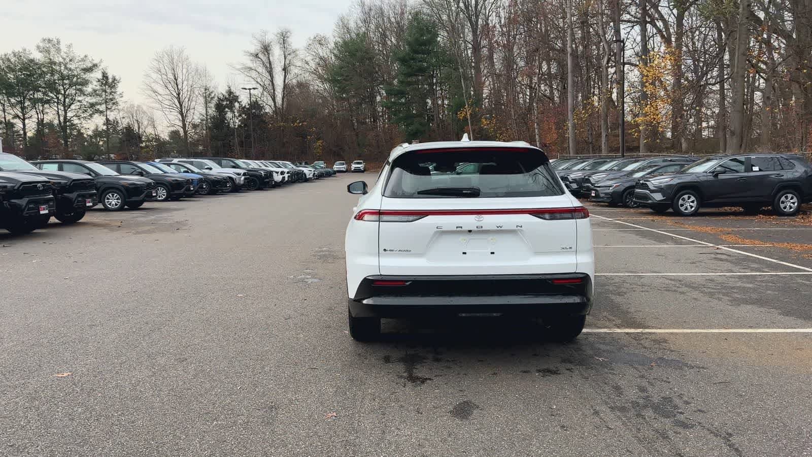 Thumbnail: 2025 Toyota Crown Signia - 7