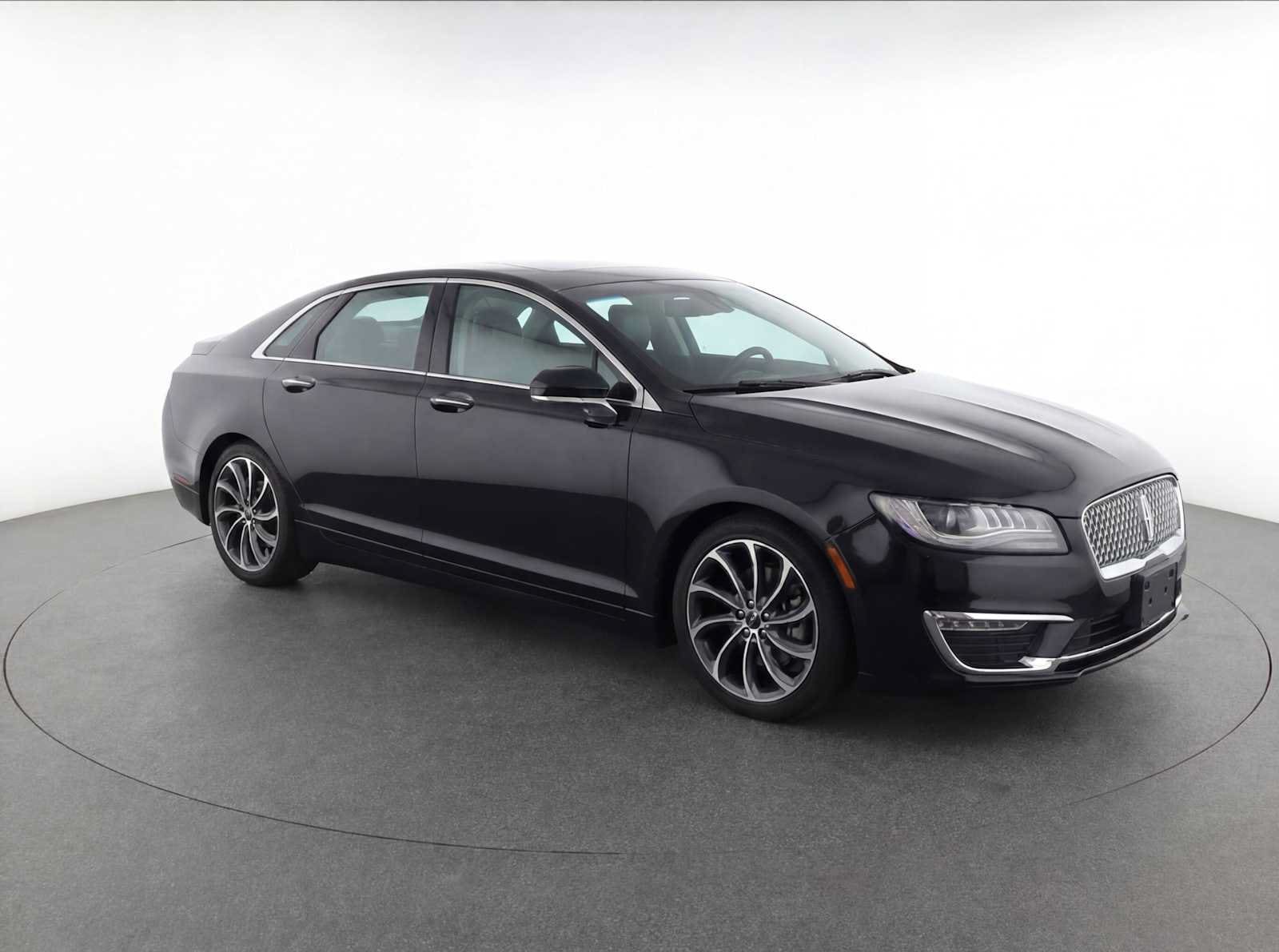 Thumbnail: 2019 Lincoln MKZ - 3
