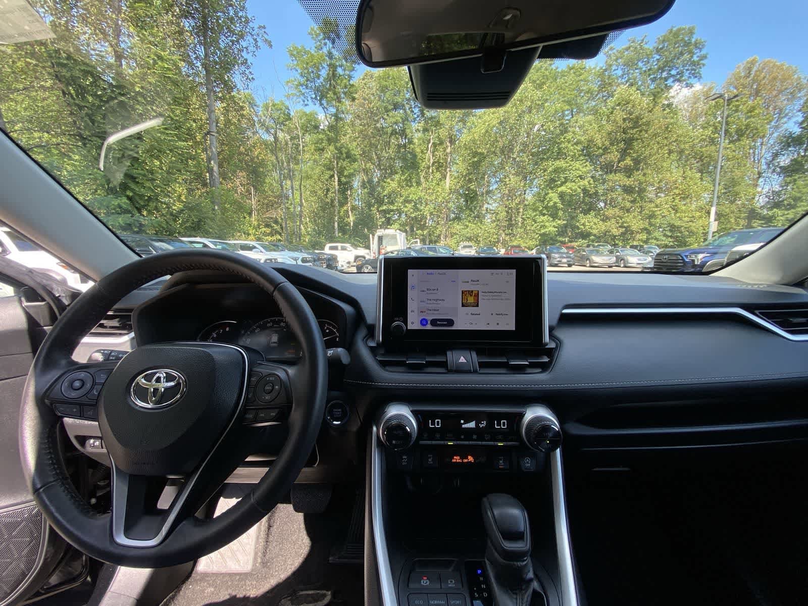 Thumbnail: 2024 Toyota RAV4 - 18