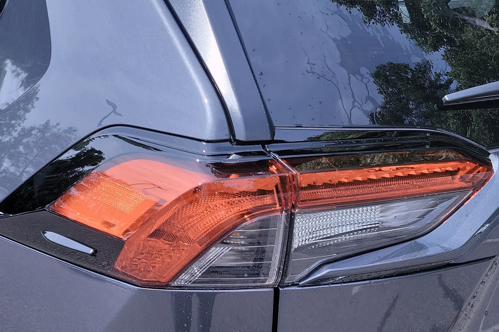 2025 Toyota RAV4 LE 13