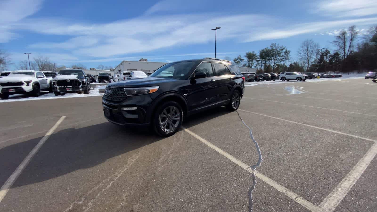 Thumbnail: 2023 Ford Explorer - 12