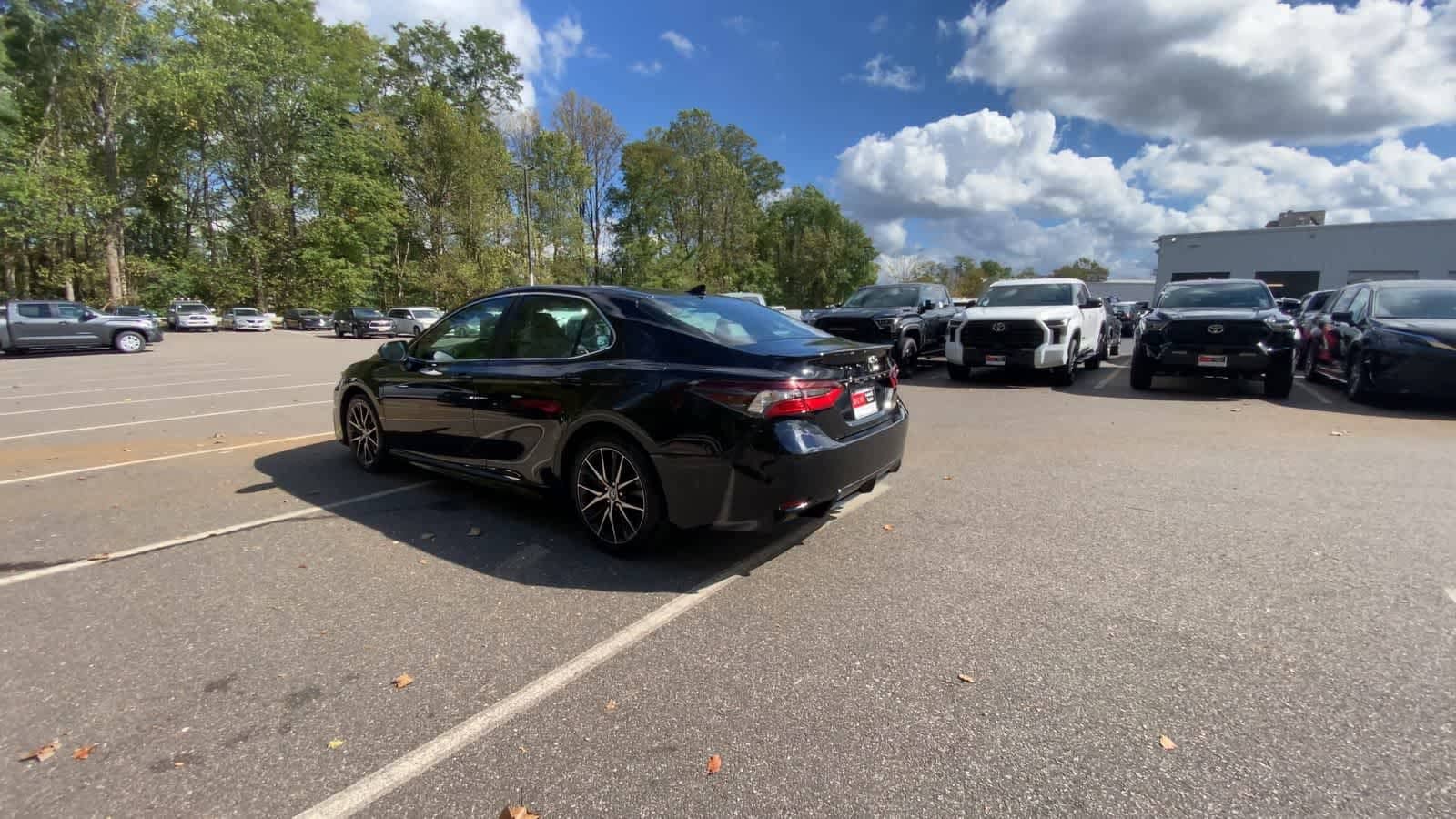 Thumbnail: 2023 Toyota Camry - 6