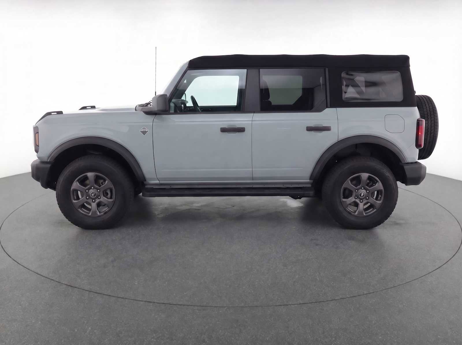 Thumbnail: 2021 Ford Bronco - 6