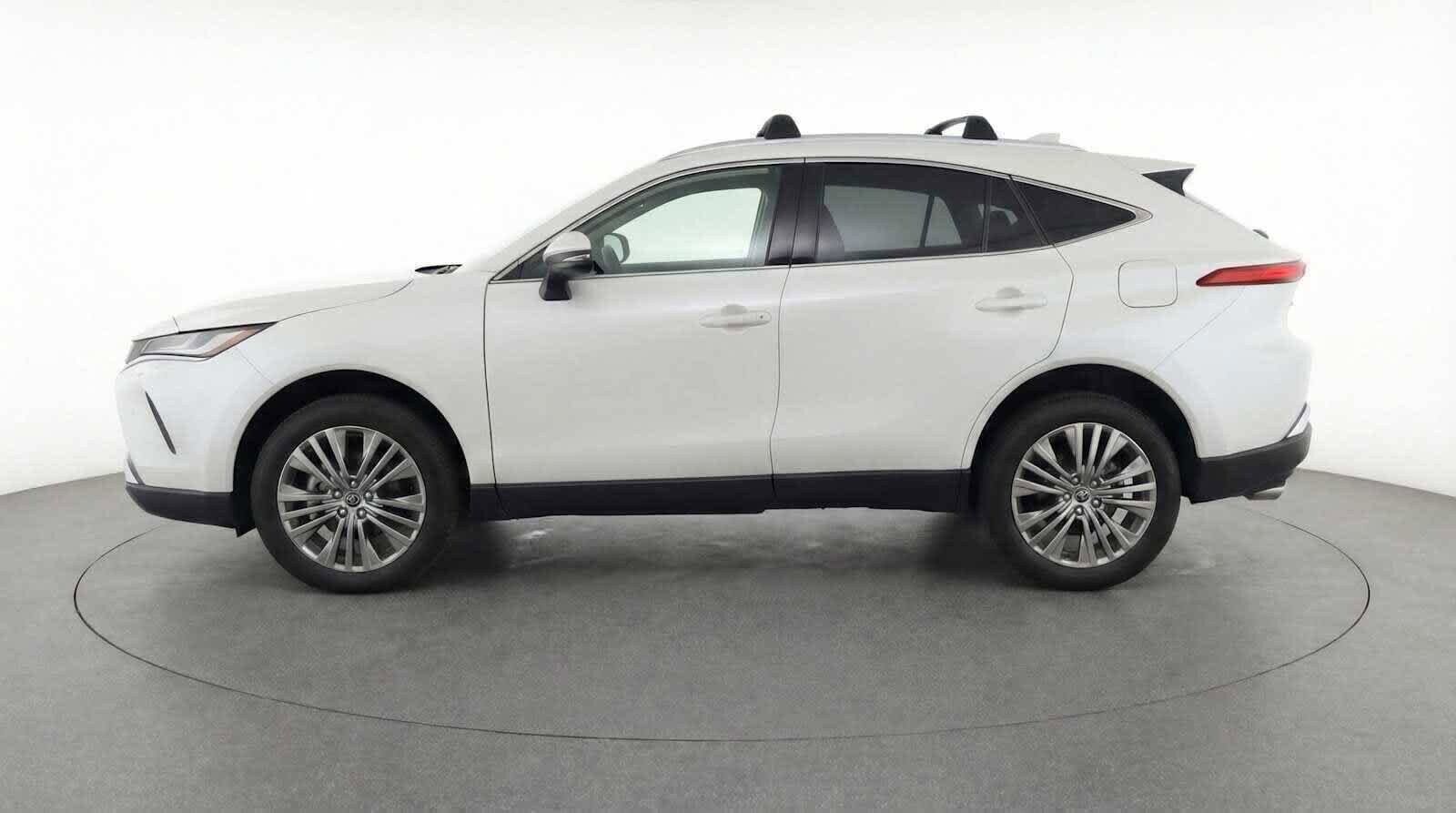 Thumbnail: 2022 Toyota Venza - 6