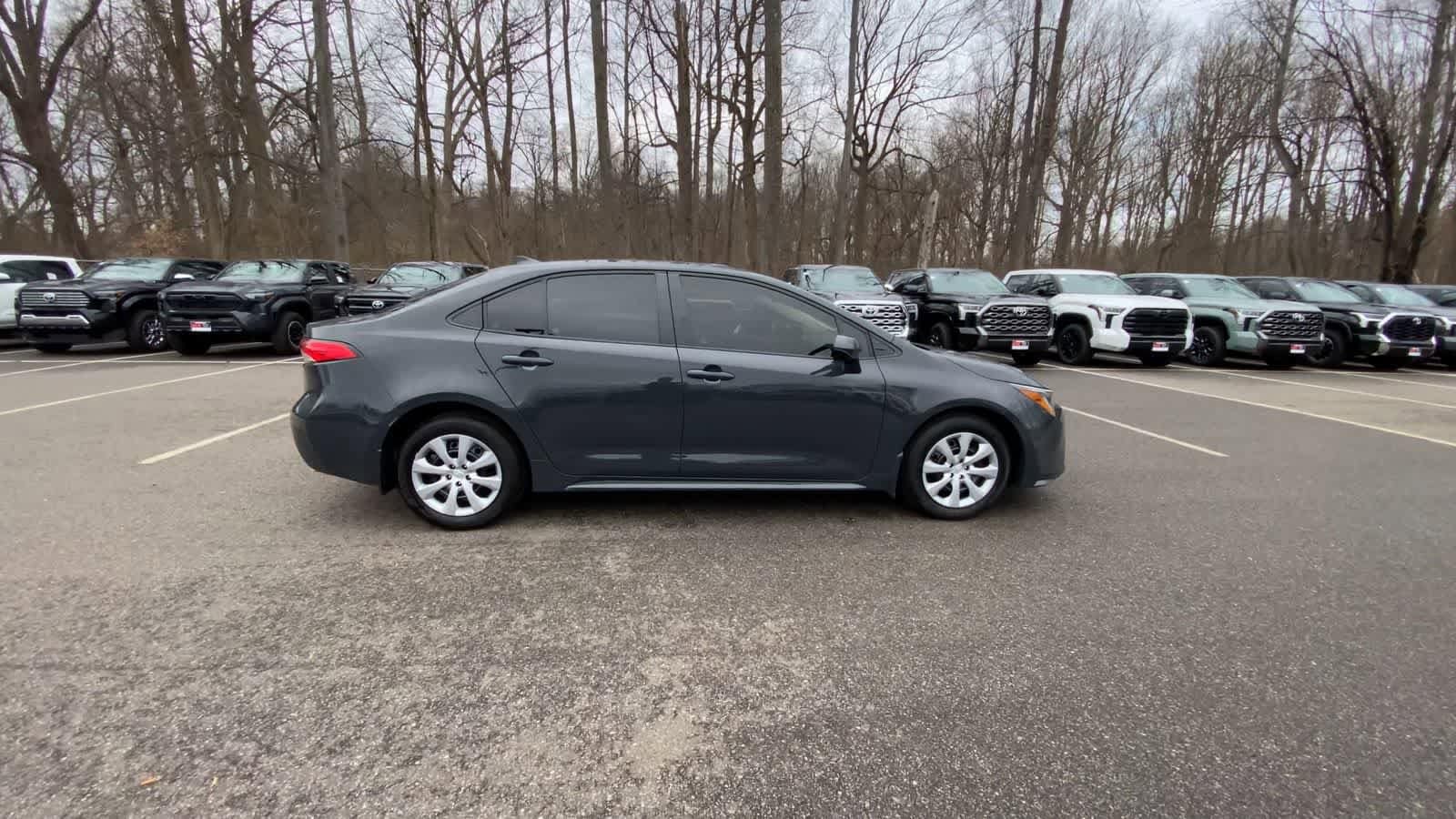 Thumbnail: 2023 Toyota Corolla - 3