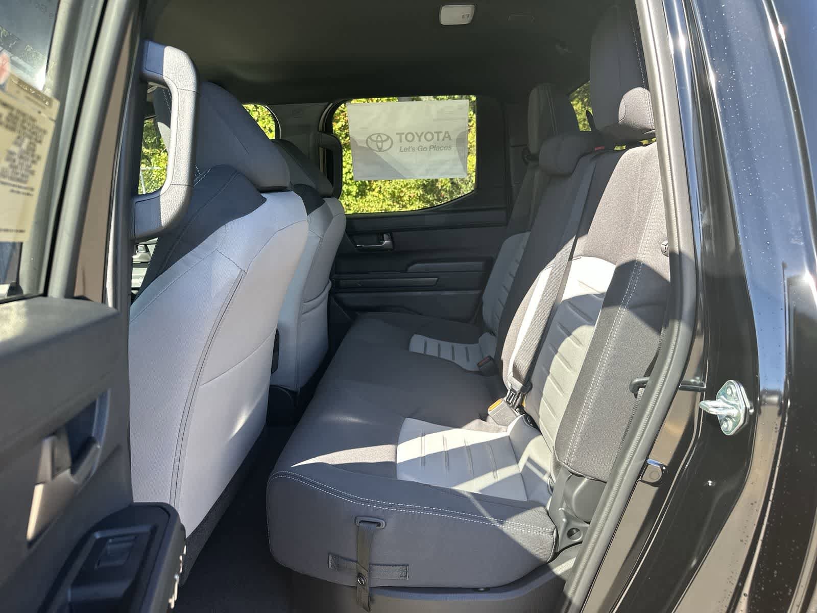 Thumbnail: 2025 Toyota Tacoma - 31