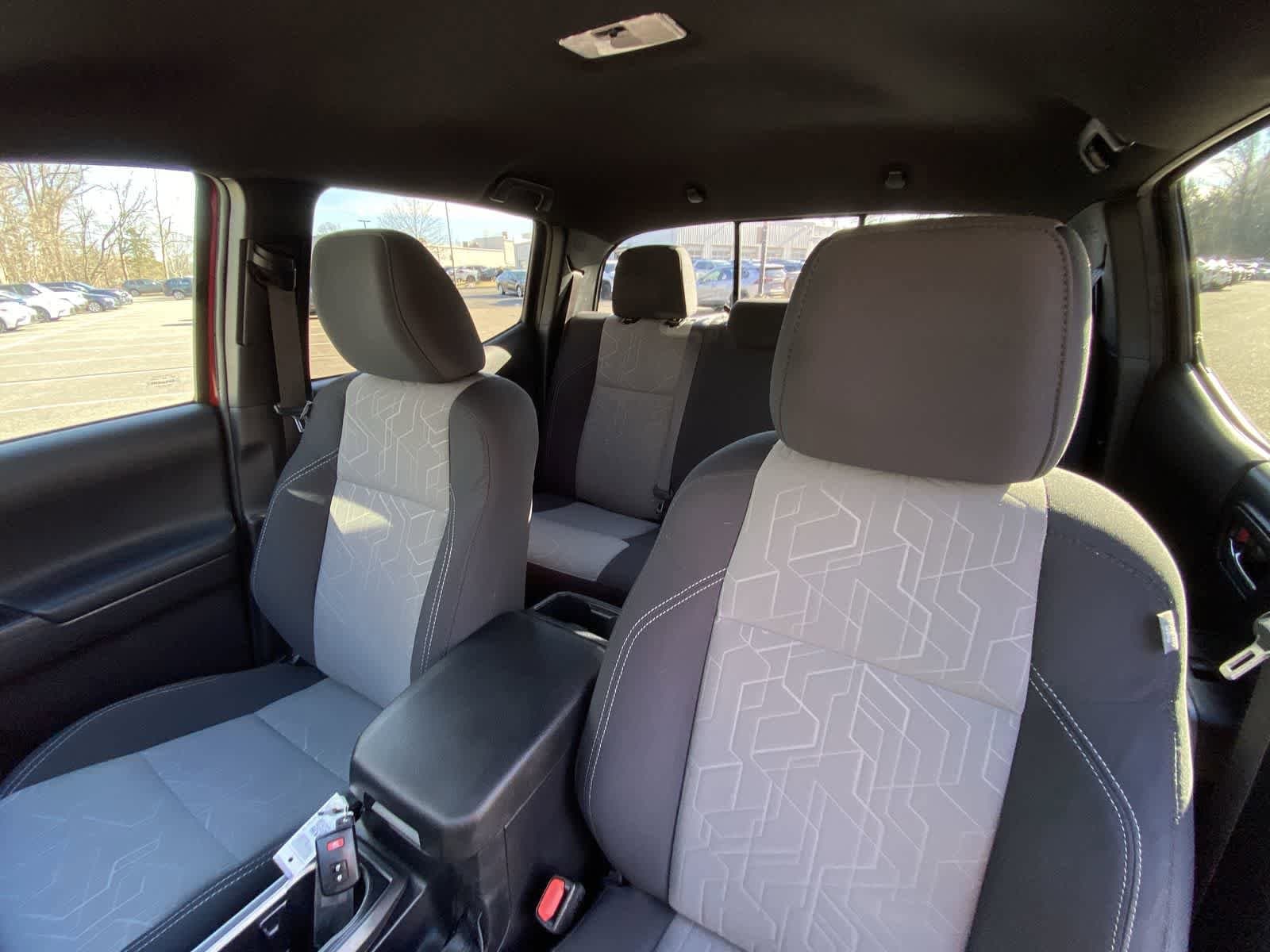 Thumbnail: 2022 Toyota Tacoma - 23