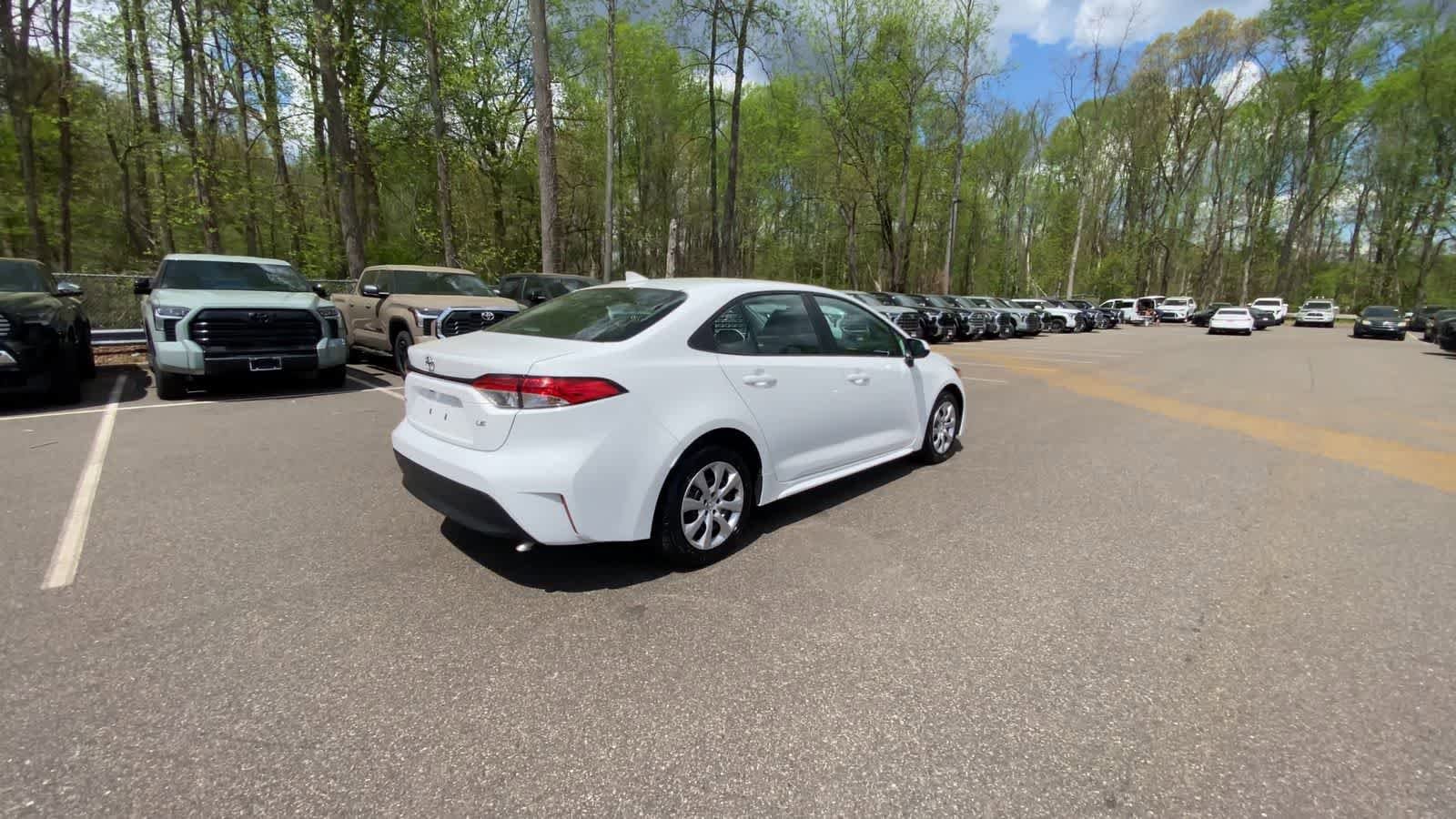 Thumbnail: 2025 Toyota Corolla - 9