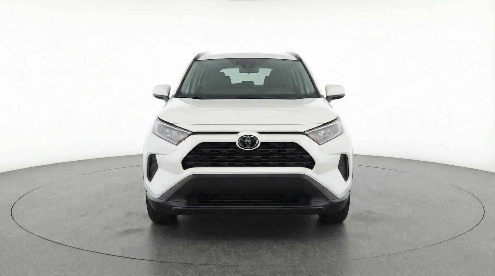 Used 2024 Toyota RAV4 XLE with VIN 2T3P1RFV2RC464176 for sale in Kansas City