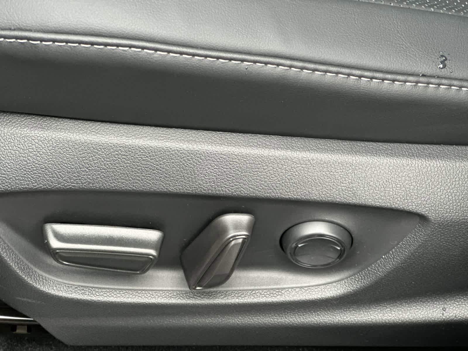 Thumbnail: 2026 Toyota Crown Signia - 20