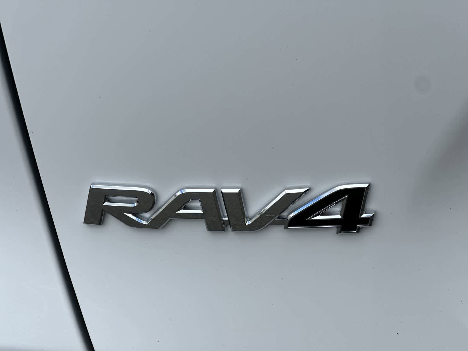Thumbnail: 2025 Toyota RAV4 - 14