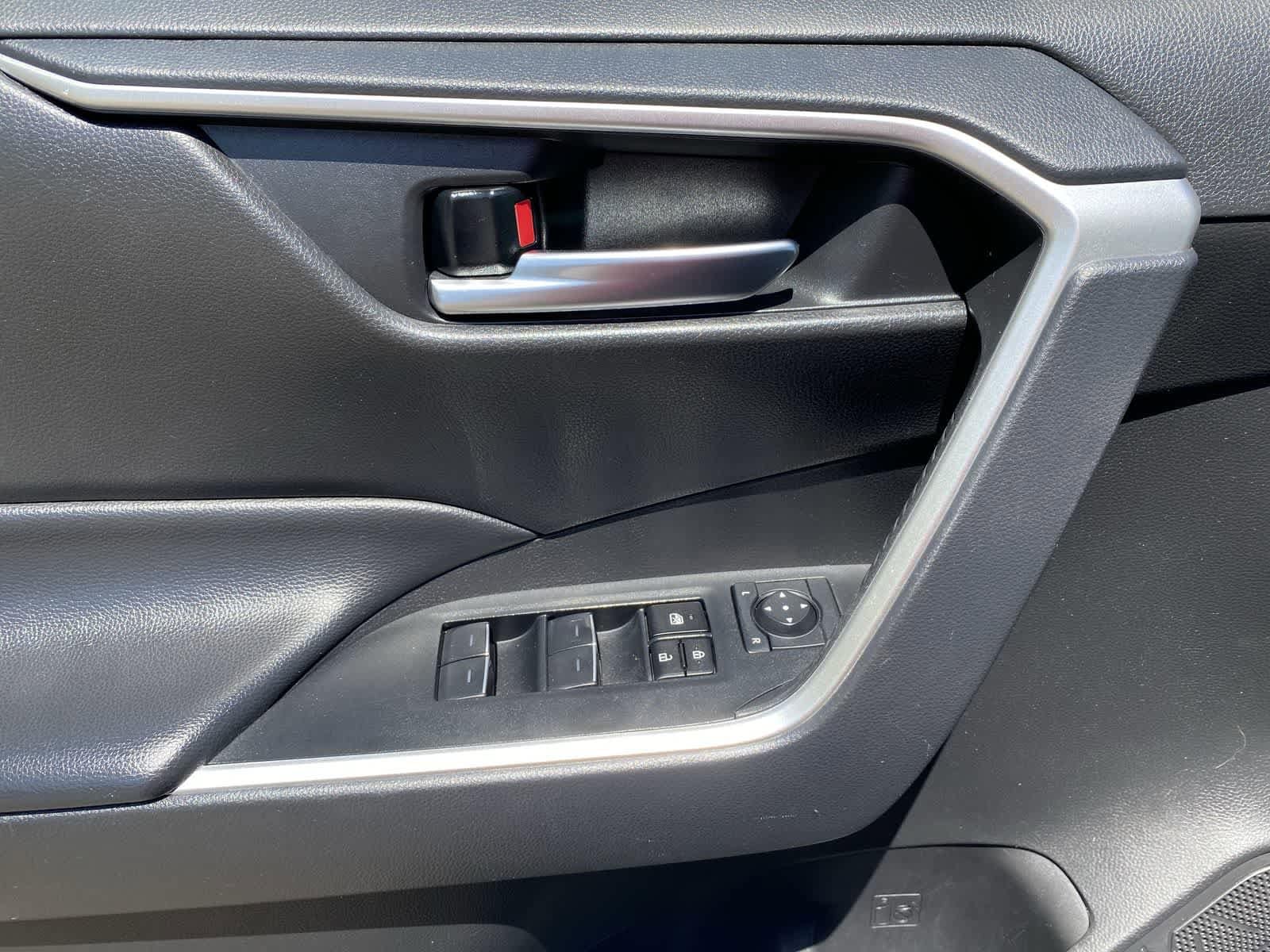 Thumbnail: 2024 Toyota RAV4 - 19