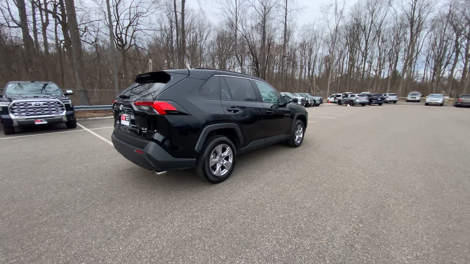 Thumbnail: 2025 Toyota RAV4 - 13