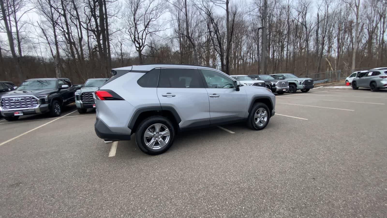 Thumbnail: 2025 Toyota RAV4 - 4