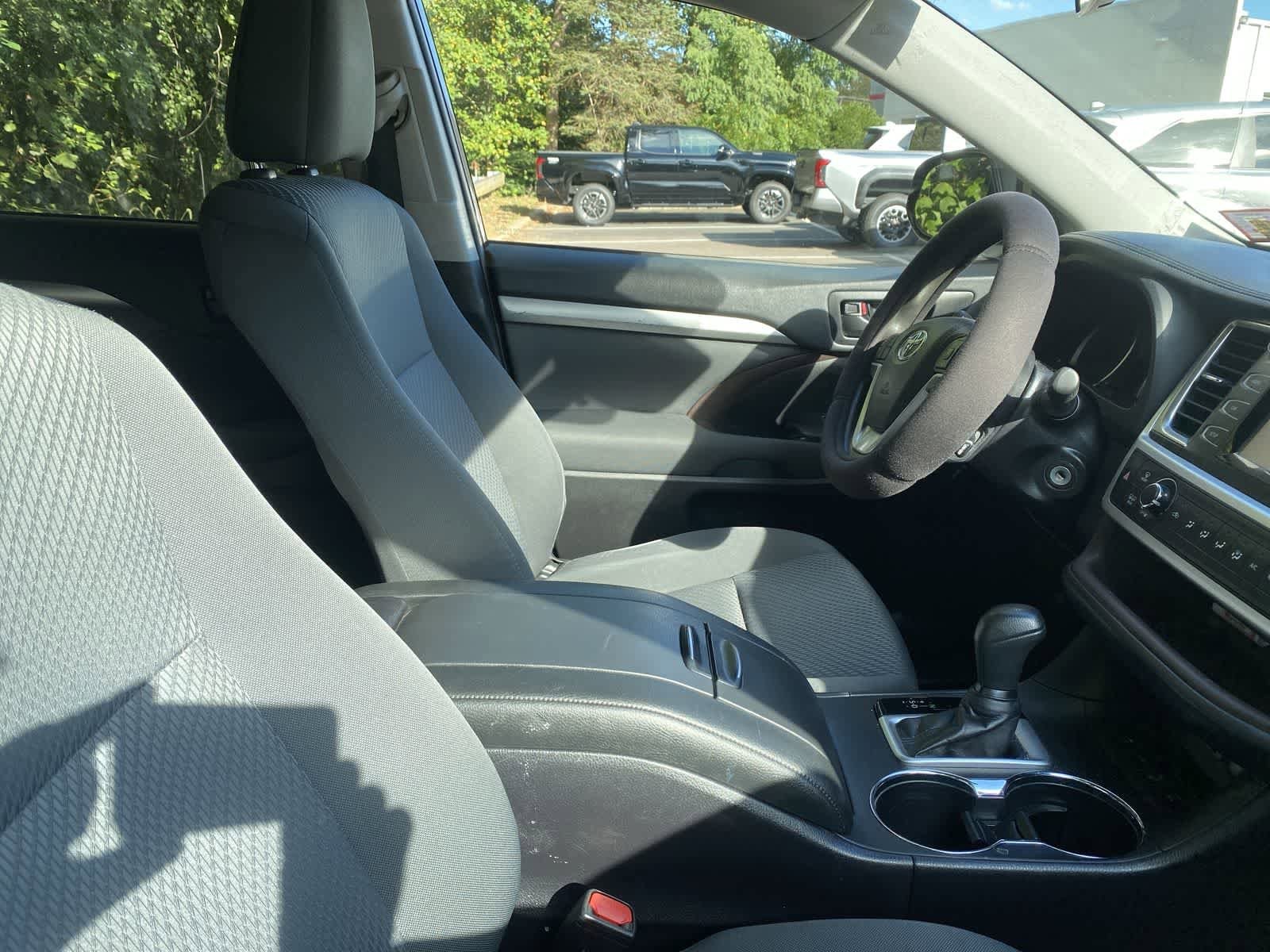 Thumbnail: 2019 Toyota Highlander - 5