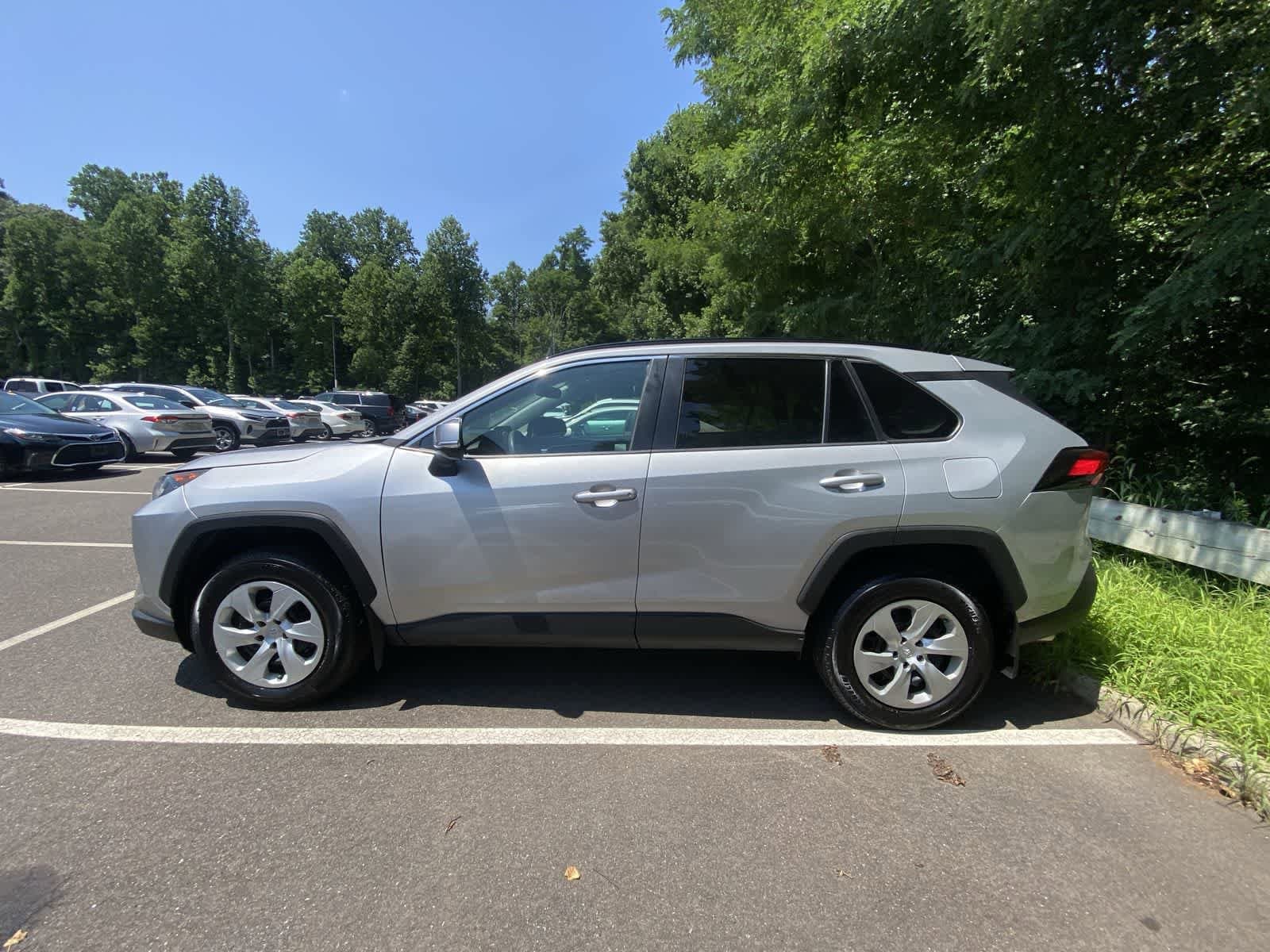 Thumbnail: 2019 Toyota RAV4 - 10