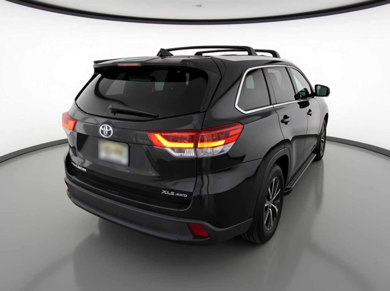 Thumbnail: 2019 Toyota Highlander - 4