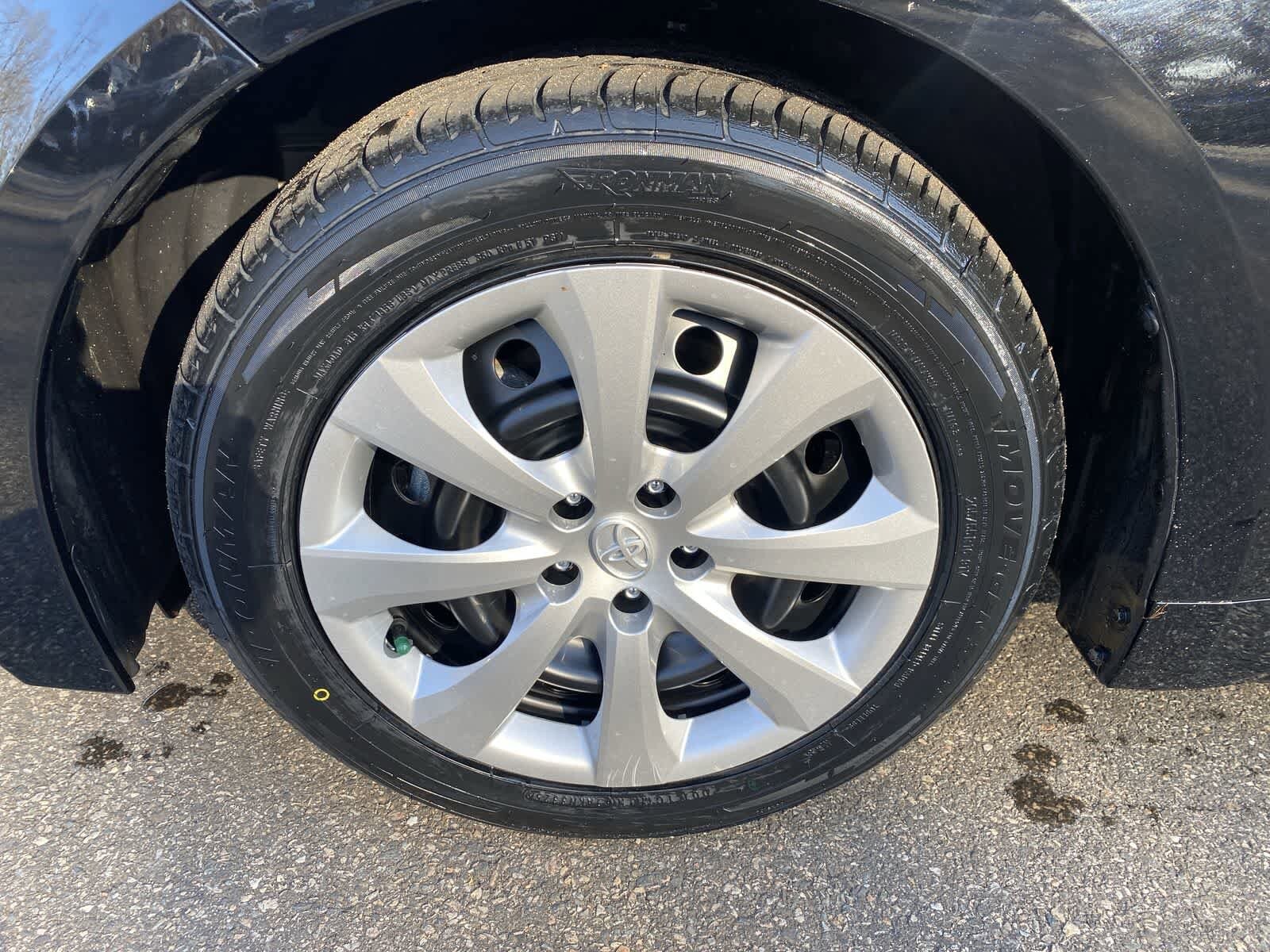 Thumbnail: 2025 Toyota Corolla - 16