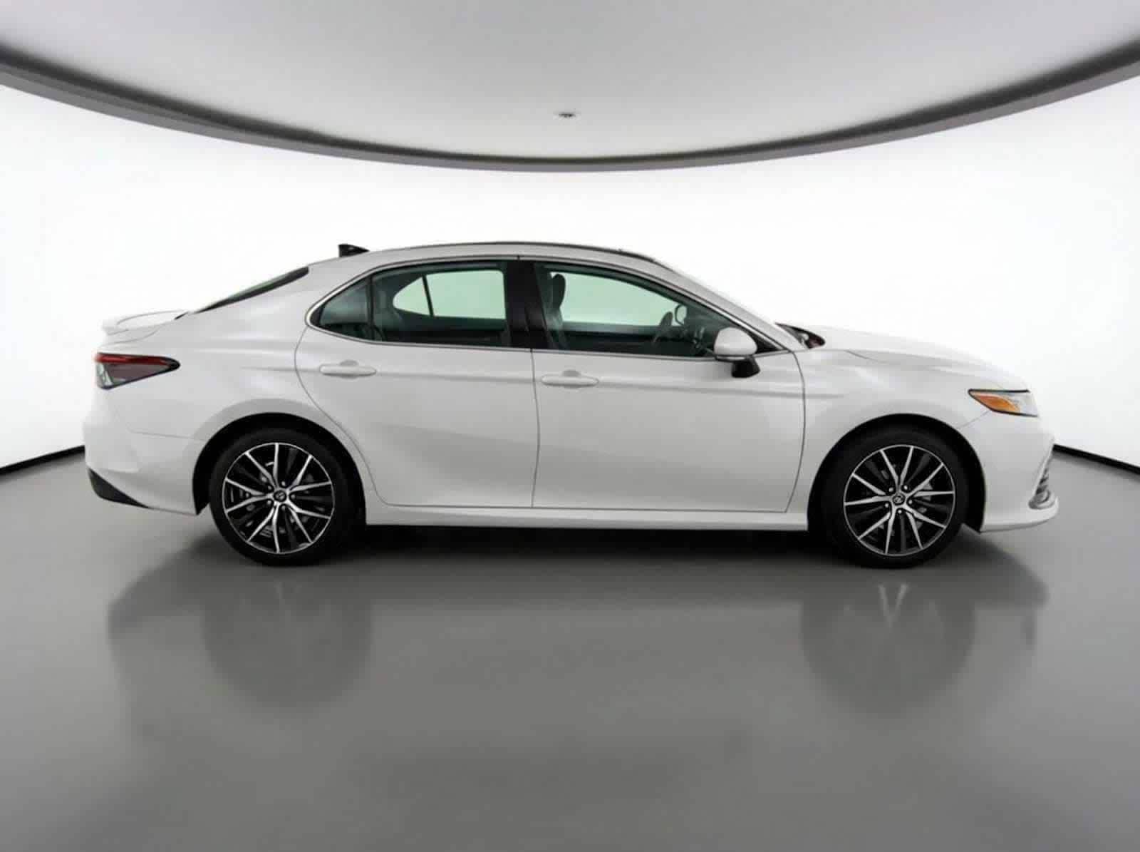 Thumbnail: 2023 Toyota Camry - 6